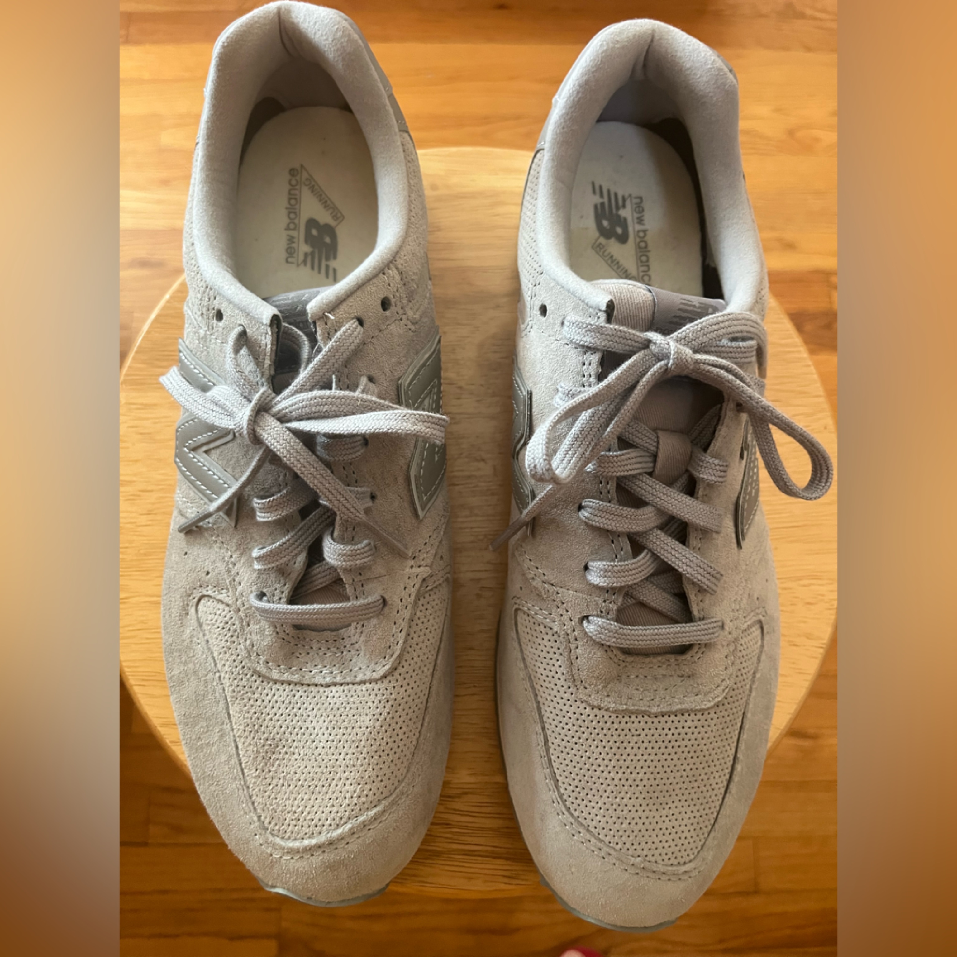New Balance 696 Classic Sneakers